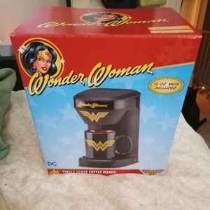 WONDERWOMAN COFFEE MAKER